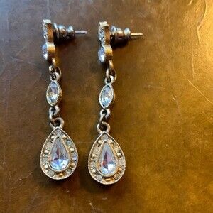 Vintage Gold dangle rhinestone earrings